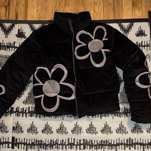 Oversized puffer Crop fit Jacket with Flowers